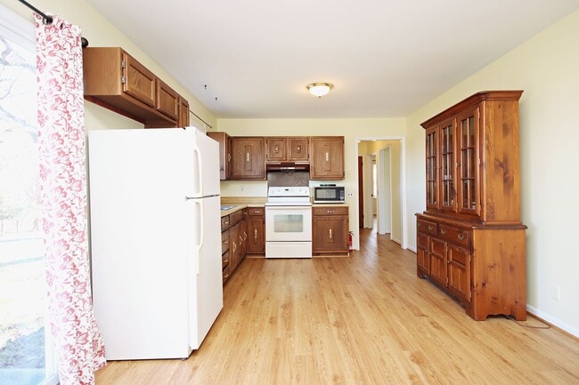 Building Photo - Peaceful & Private Shadwell Mountain Cottage Near I-64 & Pantops