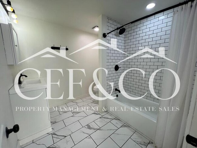 Building Photo - Beautifully maintained 4-bedroom, 3-bath home now available in Duncan!