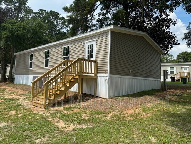 Building Photo - 356 Bayhead Dr