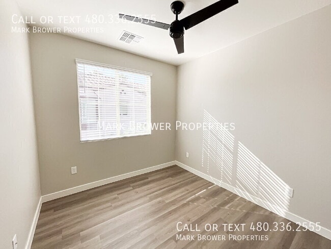 Building Photo - 1918 E Bridgeport Pkwy