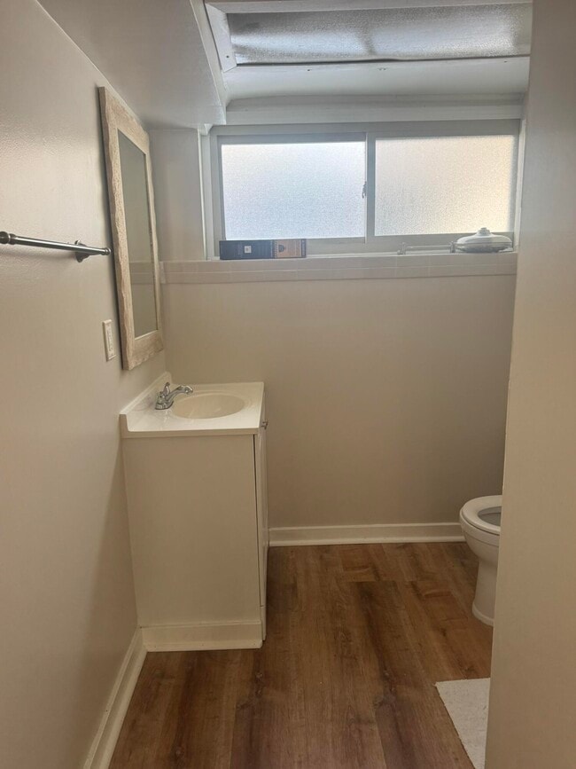 Building Photo - 3079 Pittsview Dr