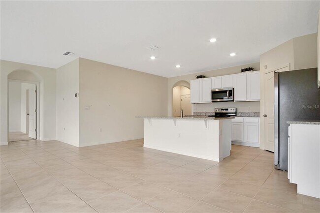 Building Photo - 538 Noble Ave