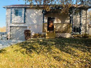 Building Photo - 6615 Hamilton St – 2 Bed/1 Bath in Benson | Updated Throughout, Carport & Garage, Big Backyard