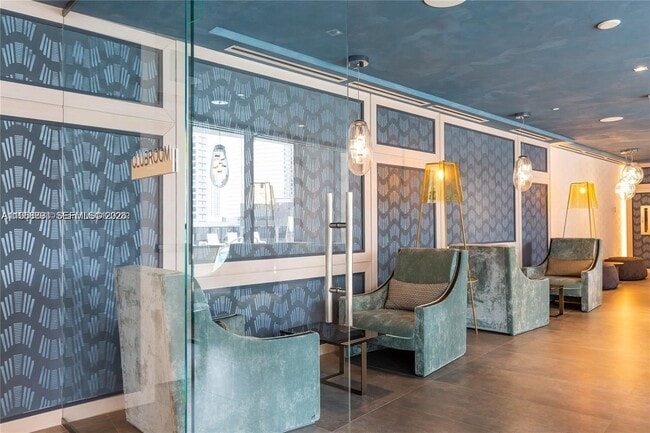 Building Photo - 1000 Brickell Plaza