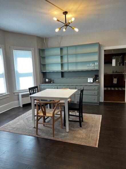 Building Photo - 1419 Market St