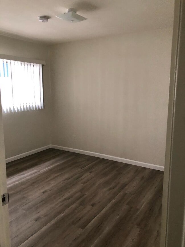 Building Photo - 3760 Jasmine Ave