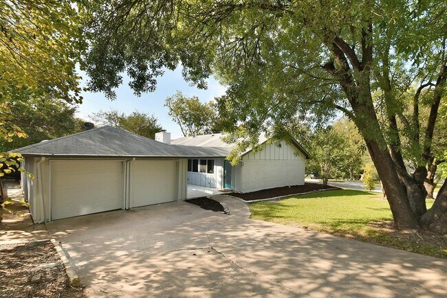 Building Photo - 7204 Hartnell Dr