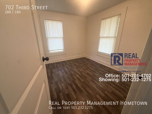 Building Photo - 702 Third Street-