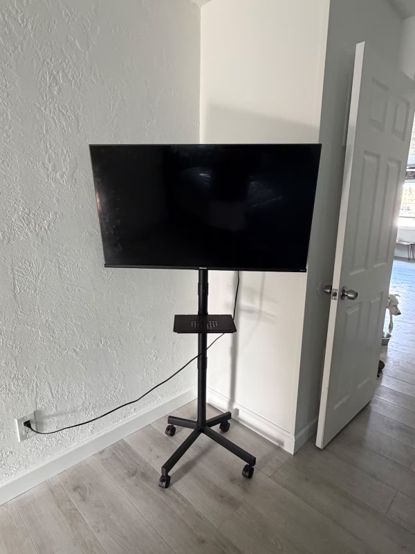 Building Photo - 5758 20th Ave N