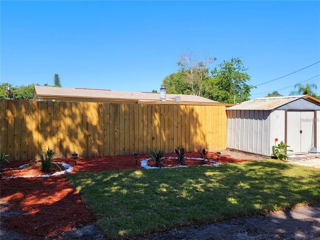 Building Photo - 5622 63rd Way N