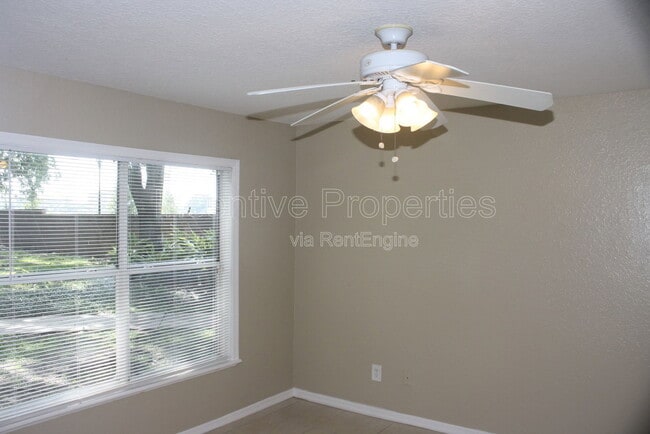 Building Photo - 7606 Pissarro Dr