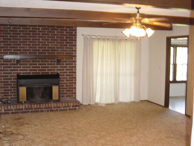 Building Photo - 3310 S. SOUTHLYN PL. - NO PETS - CALL OFFI...