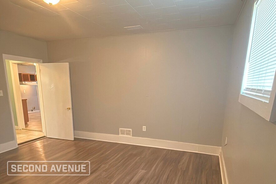 Building Photo - 2663 Dunn Ave