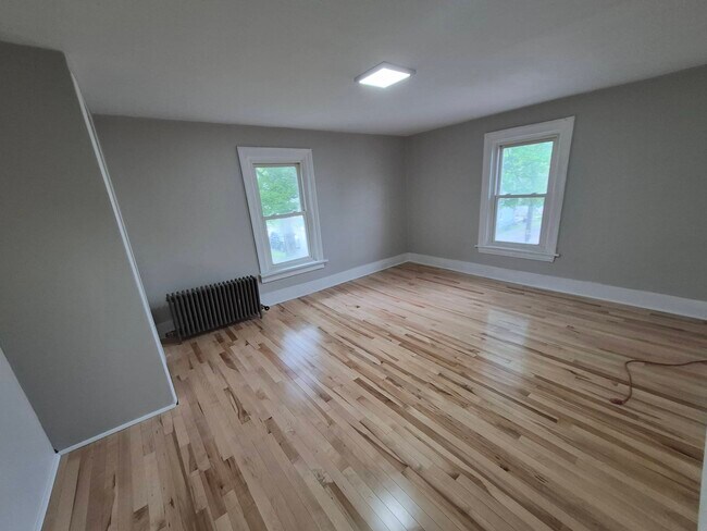 Building Photo - 69 Broad St