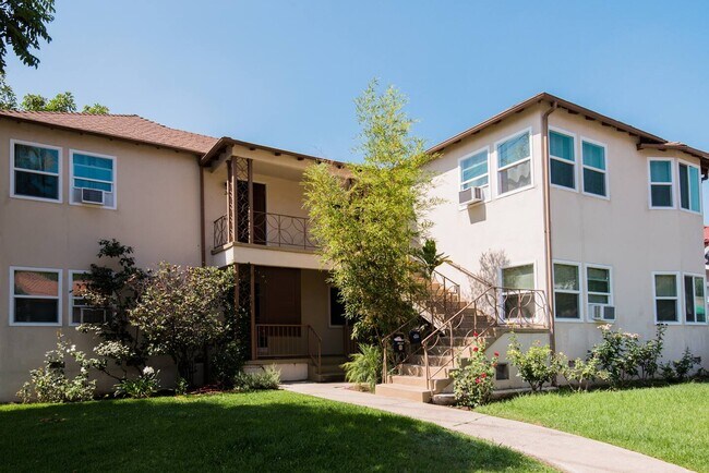 Building Photo - 2302 Loy Ln