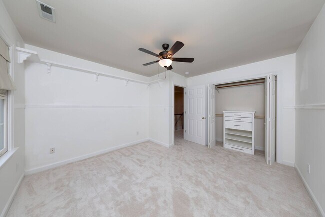 Building Photo - 2204 Palisade Ct