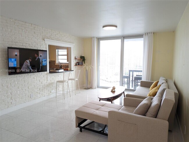 Building Photo - 137 Golden Isles Dr