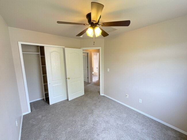 Building Photo - 5 Bedroom Home Available Near Briargate Pkwy & Austin Bluffs Pkwy!