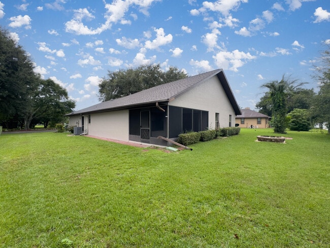 Building Photo - 8072 SW 54th Ct