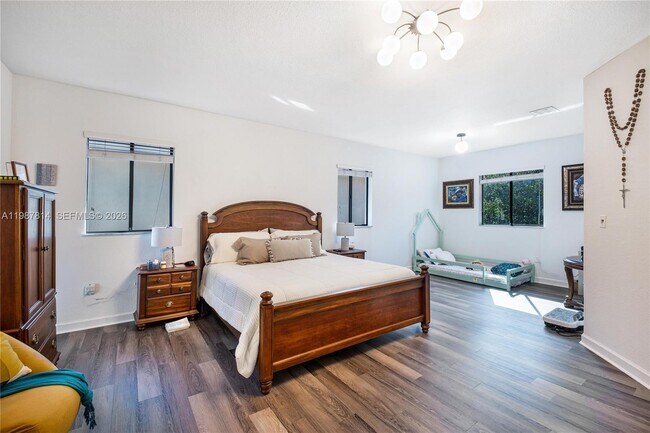 Building Photo - 7726 SW 193rd Ln