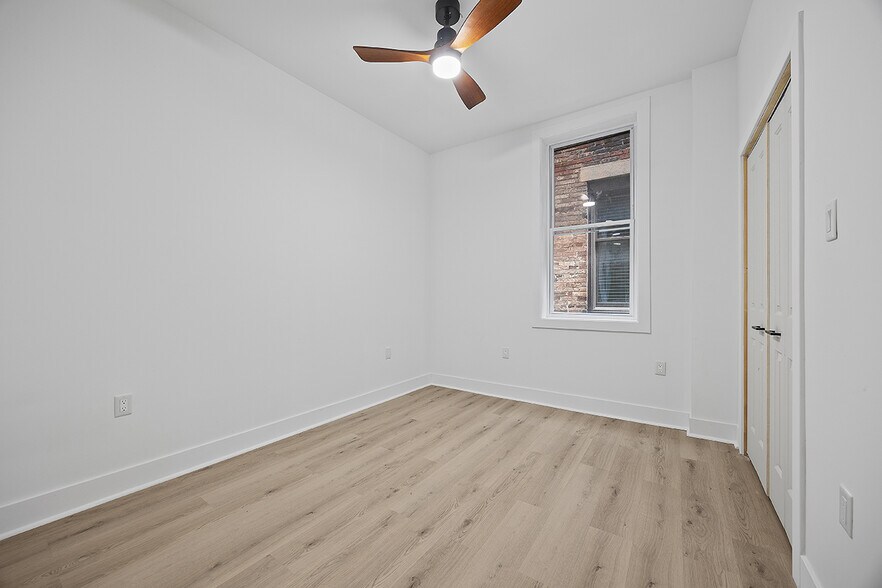 Building Photo - 1109 E Carson St