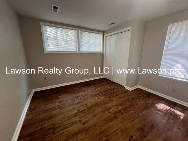 Building Photo - 2214 Westover Ave SW