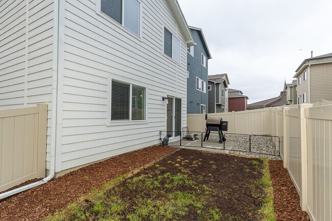 Building Photo - 4535 Samaritan Lp