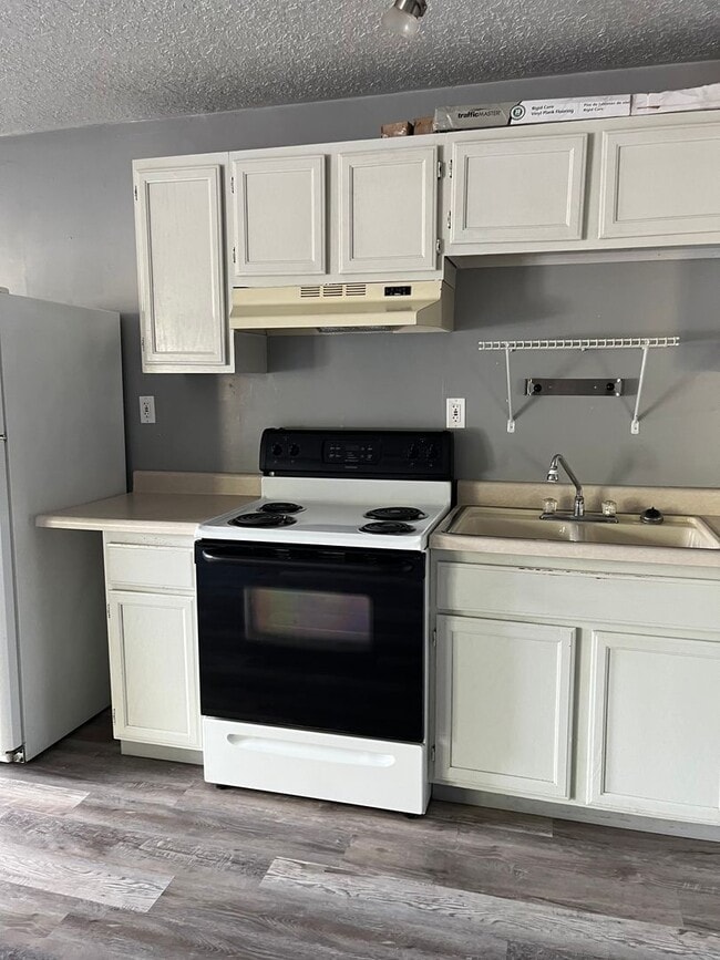 Building Photo - Cute 1 bed/1 bath home in Myrtle Creek.