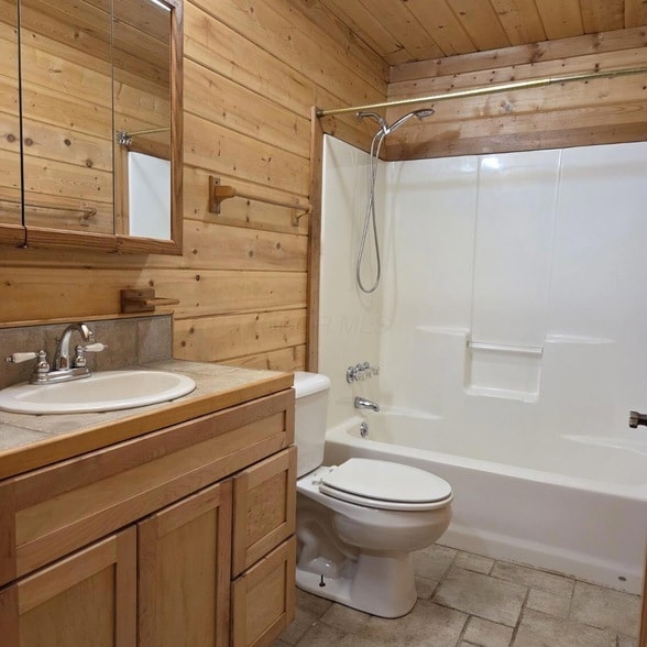 Building Photo - 7749 Mcgur Rd