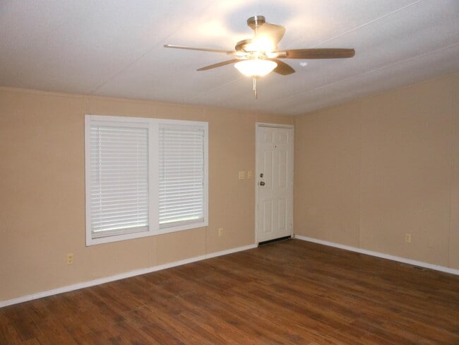 Building Photo - 2256 Beaver Creek Rd