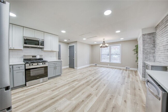 Building Photo - 2158 Reis Run Rd