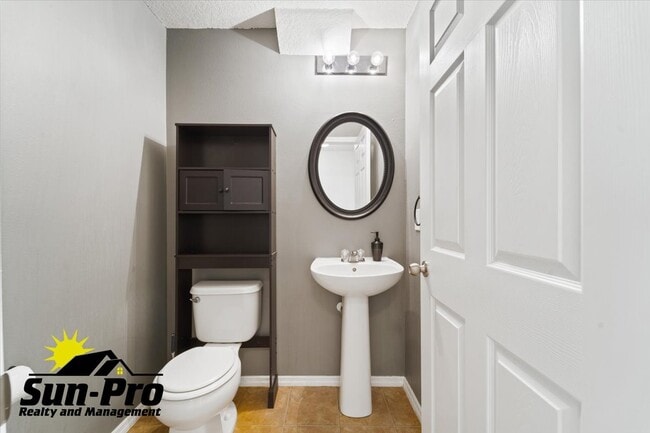 Building Photo - 313 Bayberry Lakes Blvd