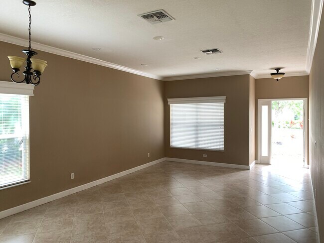 Building Photo - 20617 Whitewood Way