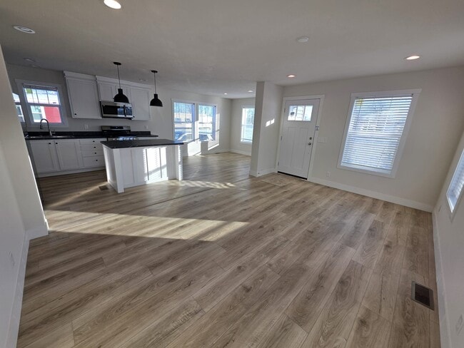 Building Photo - 175 N Michigan Ave