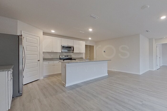 Building Photo - 4776 Malay Cir