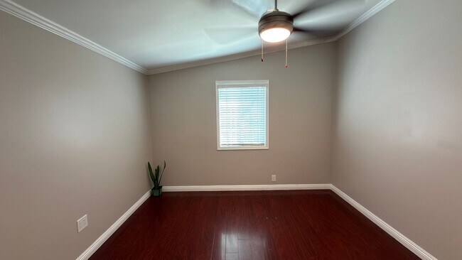 Building Photo - **BEAUTIFUL FOUR BED TWO BATH HOME IN DUARTE **