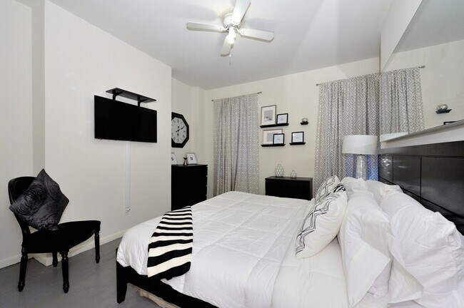 Building Photo - 478 9th Ave