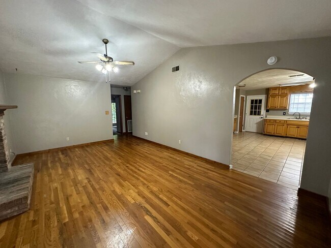 Building Photo - Eastside home in Timberlake!!!