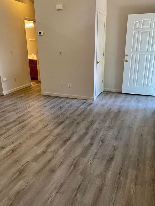 Building Photo - 3649 Canyon Loop