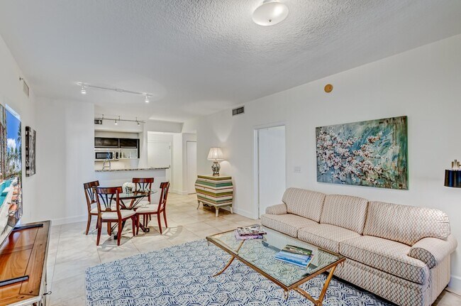 Building Photo - 550 Okeechobee Blvd