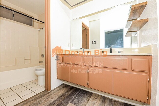 Building Photo - 12365 Marquette Ct