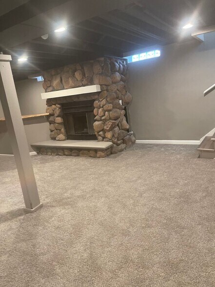 Building Photo - 4267 N 68th St