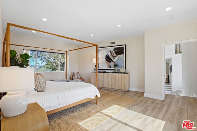 Building Photo - 53 Saddlebow Rd