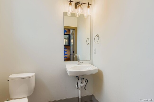 Building Photo - 1280 E Hampden Ave