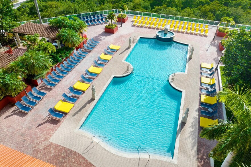 Building Photo - 16950 N Bay Rd