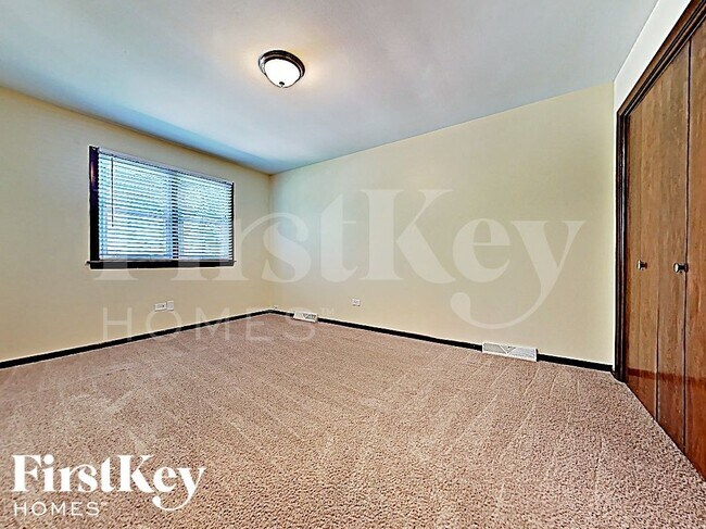 Building Photo - 22600 Amy Dr