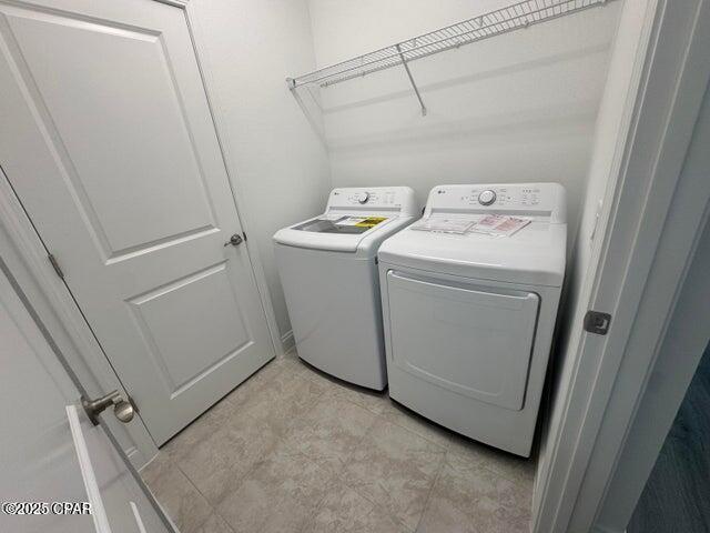 Building Photo - 8912 Parrot Pl