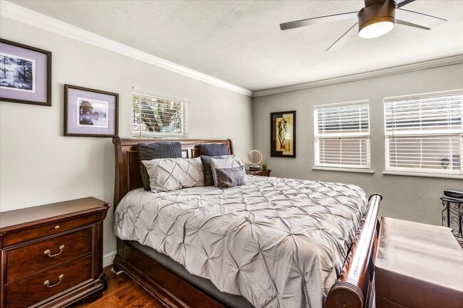 Building Photo - 3715 Avenue O 1/2