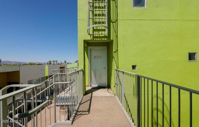 Building Photo - 1111 W University Dr