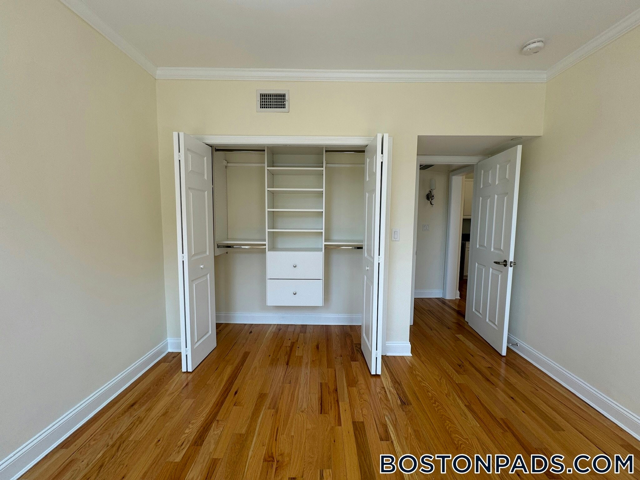 Building Photo - 1 Chauncy St